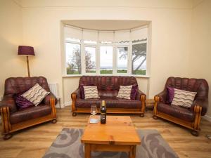 3 Bed in Gweesalia oc-ii16998