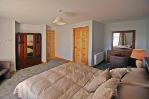 4 Bed in Kilbrittain oc-i445