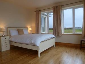 5 Bed in Keel oc-ii14329