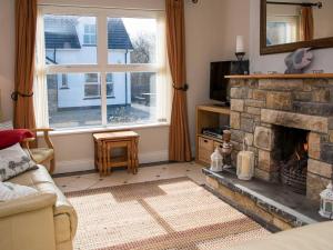 4 Bed in Portnoo oc-ii16953