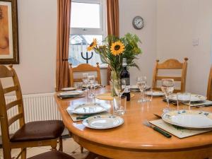 4 Bed in Portnoo oc-ii16953