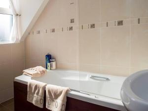 4 Bed in Portnoo oc-ii16953