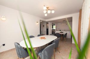 Casa Ligia Casa din inima Branului!