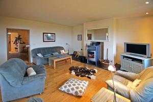 3 Bed in Inch oc-i444