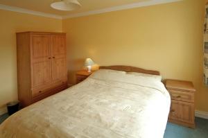 3 Bed in Courtmacsherry oc-i053