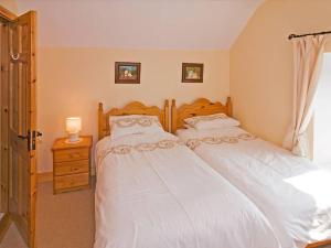 3 Bed in Glengarriff oc-ii03828