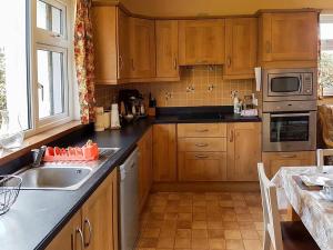 3 Bed in Rosscarbery oc-ii16117
