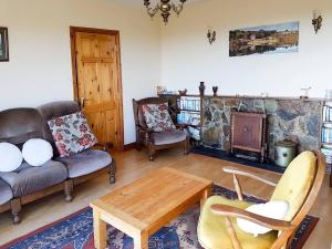 3 Bed in Rosscarbery oc-ii16117