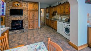 3 Bed in Portmagee oc-ii03197