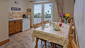 3 Bed in Portmagee oc-ii03197