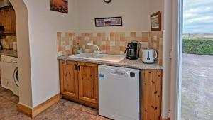 3 Bed in Portmagee oc-ii03197