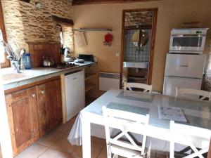 LA GRANGE Gîte à Sarlat avec belle piscine au sel