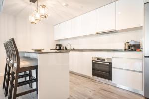 Mijas gem with terrace, pool & parking REMS