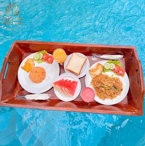 chrome hotel & resort solo