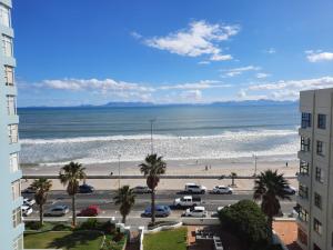 Cap d Azur beachfront apartment