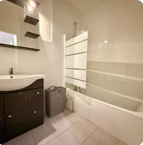 Cosy-Gare Annemasse et tram 17-Fonctionnel