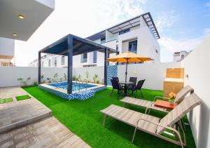 Silk Valley - 4B near Al Hamriyah | Private Pool