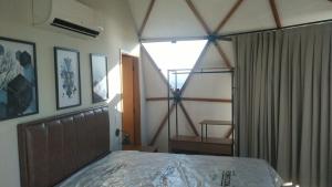 Domo com vista do Lago e Montanhas