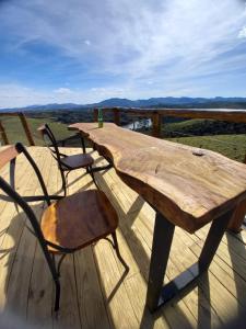 Domo com vista do Lago e Montanhas