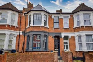 Studio - Sleeps 2 - Parking - Wifi