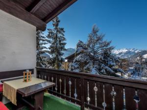 Haus Sonas - Apt with Bedroom & Loft sleeping area