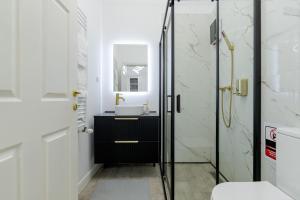 High Ceilings Apartments Bucharest GARDEN - Parking