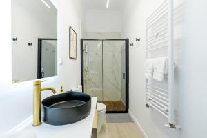 High Ceilings Apartments Bucharest GARDEN - Parking