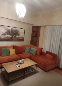 Acropolis Vista 3-Bedroom in Neos Kosmos