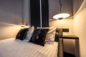 Copper Apartment by Cracovia Prime