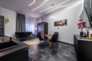 Copper Apartment by Cracovia Prime