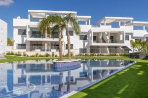 Cosy Casa Nalia - Apartment with Terrace, Pools & Jacuzzi