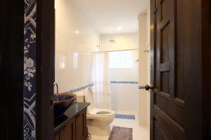 Rustic Tropical Residence