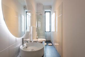 Sempione12-Elegante Bilo with Balcony - B Home