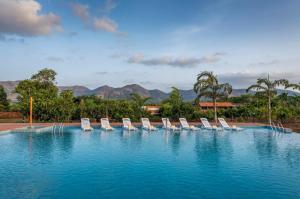 SaffronStays Satori WoodHouse - 2BR lake-view pool villa with farm-to-table dining, machan sit-out and lush gardens