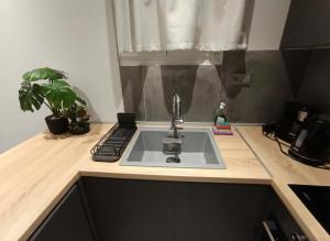 Apt in Ampelokipoi close to Hospitals and Metro