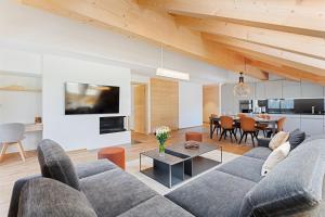 High-End Apartment with Spa and Indoor Pool