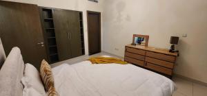 Lofts West Tower - Downtown by Golden Casa