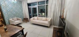 Lofts West Tower - Downtown by Golden Casa