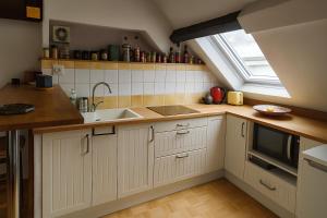 Buffon Ménage et linges inclus