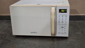 Kitinet semi mobiliada ótima localização