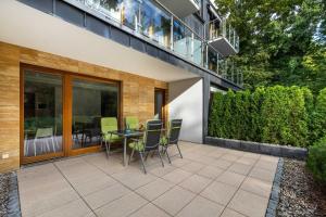 Nadmorski Apartament 550 m do Plaży i Taras by Noclegi Renters