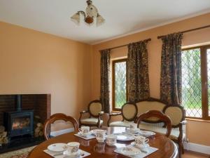 4 Bed in Callan oc-ii16183