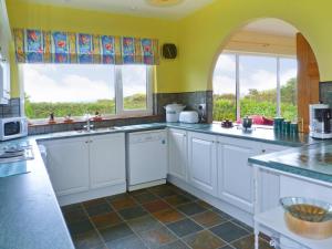 4 Bed in Dingle oc-ii13350