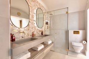 Grand Luxury Duplex with Private Cinema Room - 3BD 4BA