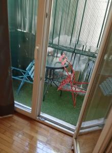 The Athenian Nest 2-Bedroom Apartment in Metaxou