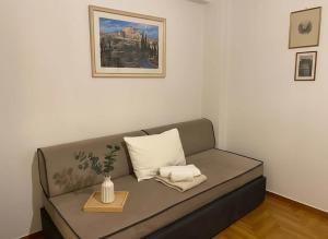 Kolonaki Horizon Escape