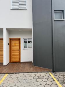 Casa completa em Caraguatatuba - Rio do Ouro