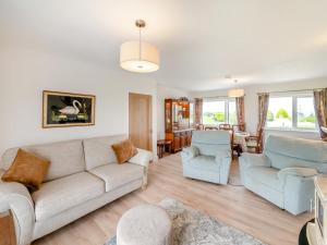 3 Bed in Cashel oc-a32863