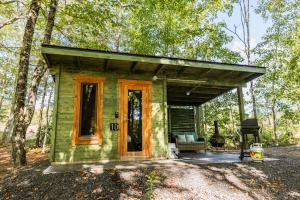 Sunken Escapes Cabin 10