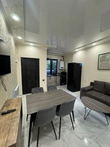 One Bedroom near Malibu park